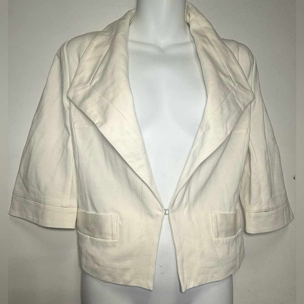 Trina Turk White Cropped Blazer with Wide Lapels